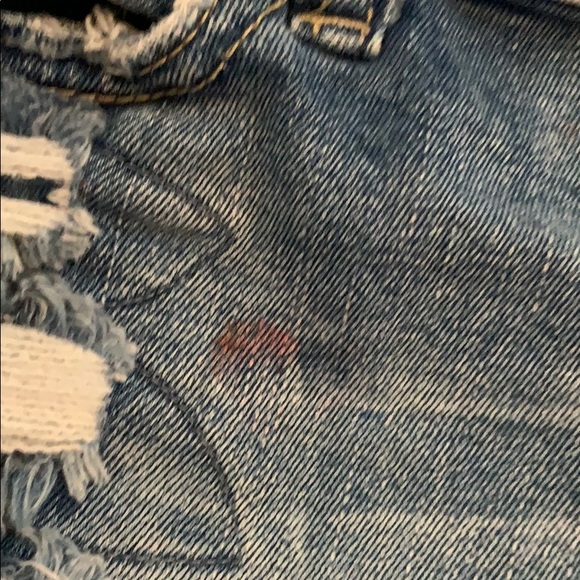 Shorts - Picture 2 of 3